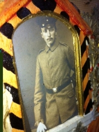 WORLD WAR I (German Soldier´s Framed Commemoration (Lovely hand woven tapestry & photo) ´UNIQUE ?)