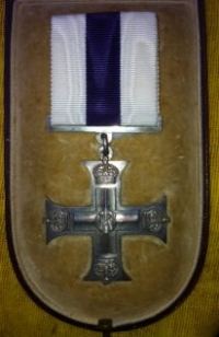 MILITARY CROSS (George V) With Original Box