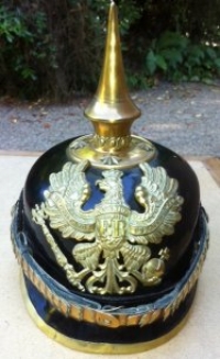 WW1GERMANY ´Prussian´ Officer´s Pickelhaube, circa 1914.