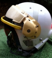 RAF. Flying Helmet (Mk2)´COLD WAR´ TYPE.  Oxygen Mask & Electrics. Standard Combat Kit 1960´s & 1970´s