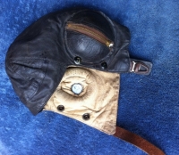 BATTLE OF BRITAIN (1940) RNZAF  ï¿½Bï¿½ Flying helmet & Mk III Goggles & ï¿½Dï¿½ Type ï¿½Seftonï¿½ Mask