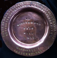 A "DEATH SENTENCE" (K.I.A. KUT-AL-AMARA, IRAQ).1915 Trio, WORCS Rgt & Brothers Pr+CAPE HELLAS LIGHTHOUSE COPPER ASHTRAY