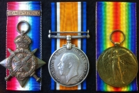 A CLASSIC ROYAL FLYING CORPS 1914 Star & Bar Trio & Plaque. Lt WILLIAM M. WALLACE, 5th & 1st Bn RIFLE BRIGADE & R.F.C. KILLED IN ACTION. 3 Squadron (BE2c Observer) 22.8.1915.(A FAMOUS RUGBY PLAYER)