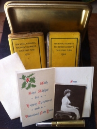 Another 'SUPERB' MARY CHRISTMAS BRASS BOX (1914)Complete with original Cigs & Tobacco, Xmas Card and Photo of Mary. & RARE 