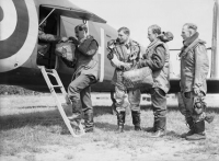 An Early & Rare DISTINGUISHED FLYING MEDAL (1941) Aircrew Europe, QEII L.S.G.C. & Bar group of six : To 581158. Sgt . F.H. PARKS R.A.F. (58 Squadron) WHITELY BOMBERS. ( Linton -on-Ouse )  