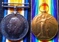 A "TWO BROTHERS" DOUBLE CASUALTY "GALLIPOLI" (V.C.ACTION)  & "ARRAS" To: 9963 Pte.J.C POSTLE, 6th Lincs.1915 trio & plaque KIA 9.8.15 Gallipoli) &  A.F. POSTLE, 6th (City of London Rifles).KIA  "ARRAS" 21.5.17. 