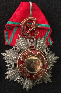 A SUPERB "LIGHT BRIGADE" 4 CLASP CRIMEA MEDAL, TURKISH CRIMEA & ORDER OF THE MEDJIDIEH. To: Capt-Lt Col. George Thorne George. (Paymaster) 4th (Queen