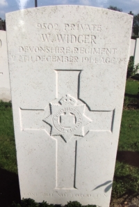 A CLASSIC \"CHRISTMAS TRUCE\"  1914 Star & Bar (Casualty) Trio.
To: 9502 Pte William Widger. 2nd Bn Devon Regt. Who was KILLED  / DIED on \"CHRISTMAS EVE\"  24th DECEMBER 1914 (With a Princess Mary \