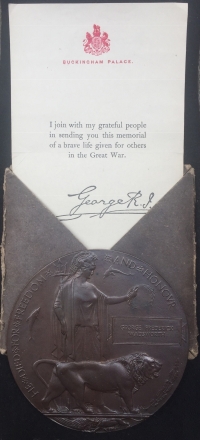 A FINE "VICTORIA CROSS ACTION" (FIRST DAY, BATTLE OF LOOS) 1914-15 Star Trio & Plaque. To: Rflmn G.F. WADSWORTH 2/King