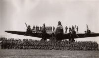 AN EXCELLENT \"15 Squadron\" PILOT (Sterlings & Lancasters) \"KRUPP\