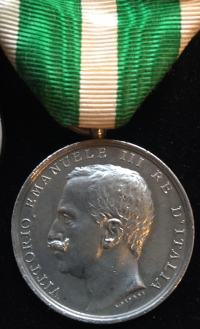 A Unique & Exceptional "Two Brother Officers" 1914-1915 trio assembly, To: Lt E.Russell. Notts & Derby Rgt. KILLED in ACTION 1st JULY 1916 & Paymaster Lt Commander G.H. Russell. R.N. 1911 Coronation, M.I.D. & Messina Earthquake medal.
