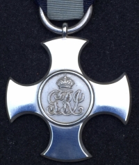 A VERY RARE & DESIRABLE “SUBMARINE SERVICE” DISTINGUISHED SERVICE CROSS & 1914-15 Trio, (M.I.D. Four Times) 1939-45 War Medal & R.N.V.R. Decoration.Lt Cdr C.S. Sim. DSC. R.N.R. & Royal Australian Naval Brigade