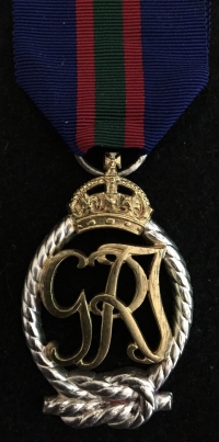 A VERY RARE & DESIRABLE “SUBMARINE SERVICE” DISTINGUISHED SERVICE CROSS & 1914-15 Trio, (M.I.D. Four Times) 1939-45 War Medal & R.N.V.R. Decoration.Lt Cdr C.S. Sim. DSC. R.N.R. & Royal Australian Naval Brigade