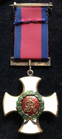 A SUPERB “MINT STATE” EXAMPLE OF THE “GREAT WAR” DISTINGUISHED SERVICE ORDER (GVR). A Classic Example of this sought after Great War award. With Scarce & Original Top Pin Bar.