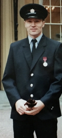 A Superb & Outstanding “Fire Brigade” GEORGE MEDAL (QEII) 1993, 
with Silver & Golden Jubilee Medals & Fire Brigade Exemplary Service
Medal. To; Firefighter DAVID BURNS. West Midlands Fire Service.